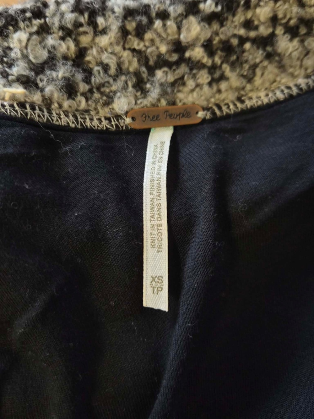 Free People Chic Cozy New England Posh Wool Blend Chunky Frilly Wench Sweater XS - Picture 7 of 10